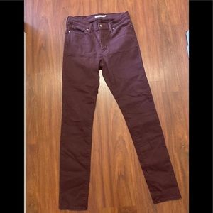 Levi’s maroon slimming skinny jeans size 29